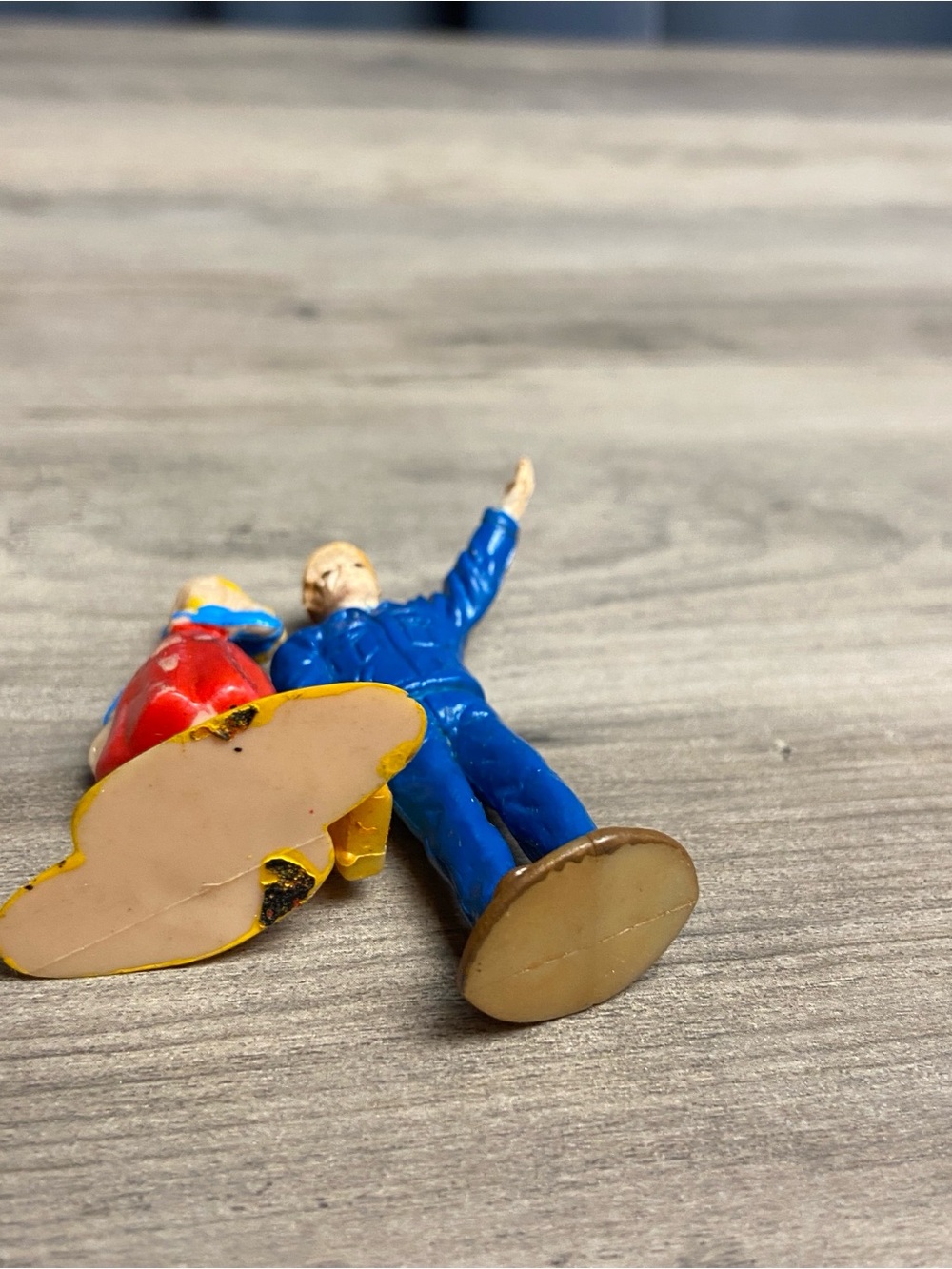 Vintage Plastic Construction Worker & Blue-Red Girl Toy Figures - Kids Toys‎ - Picture 7 of 9